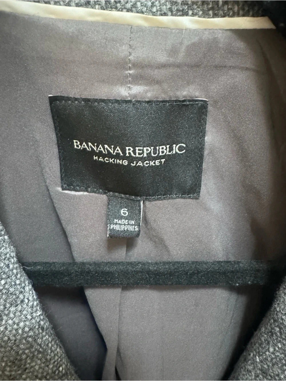 Banana Republic Charcoal Gray wool blend Blazer with White Trim size 6